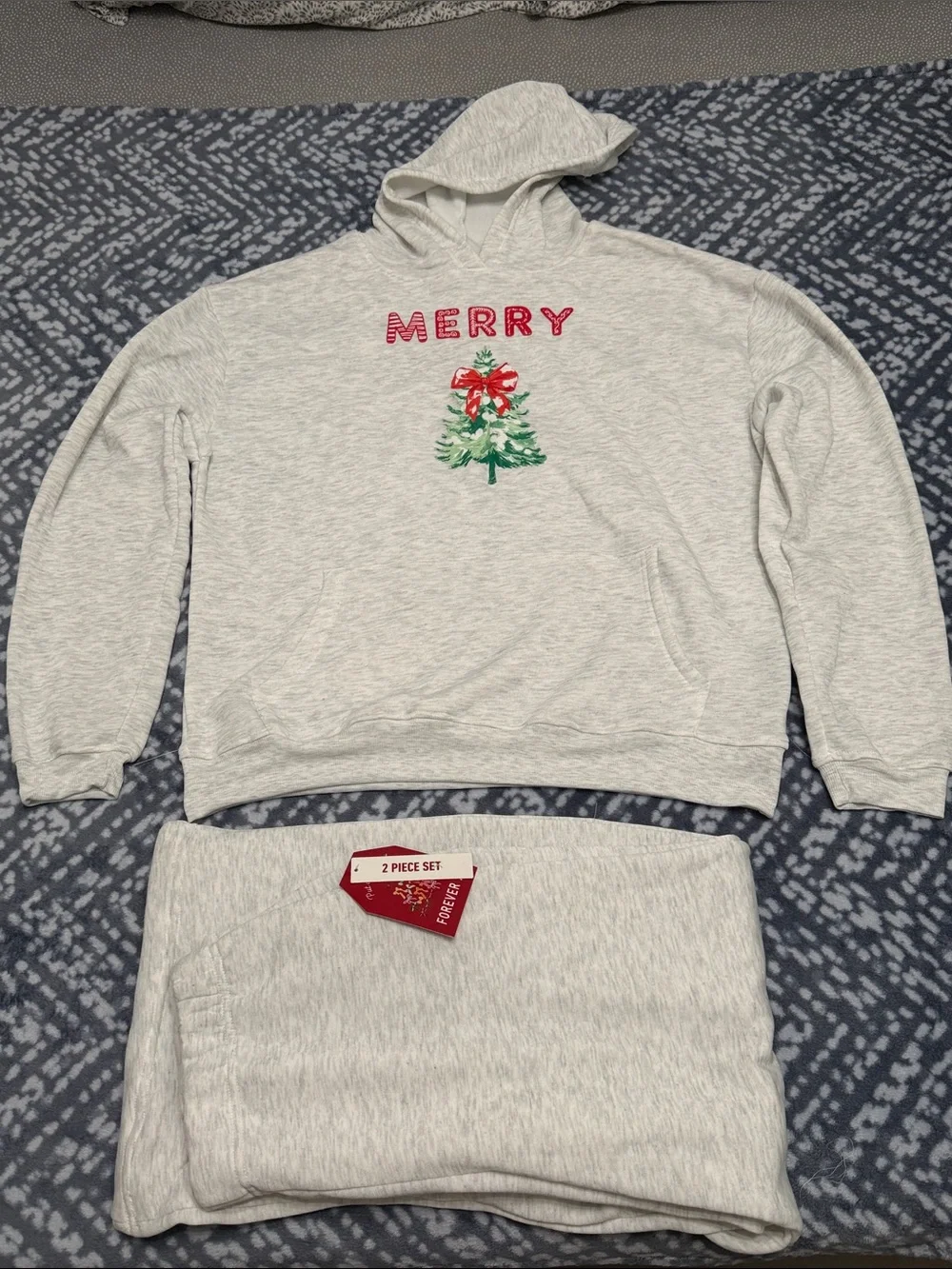Forever 21 Light Gray 'MERRY' Hoodie Set with Green Christmas Tree